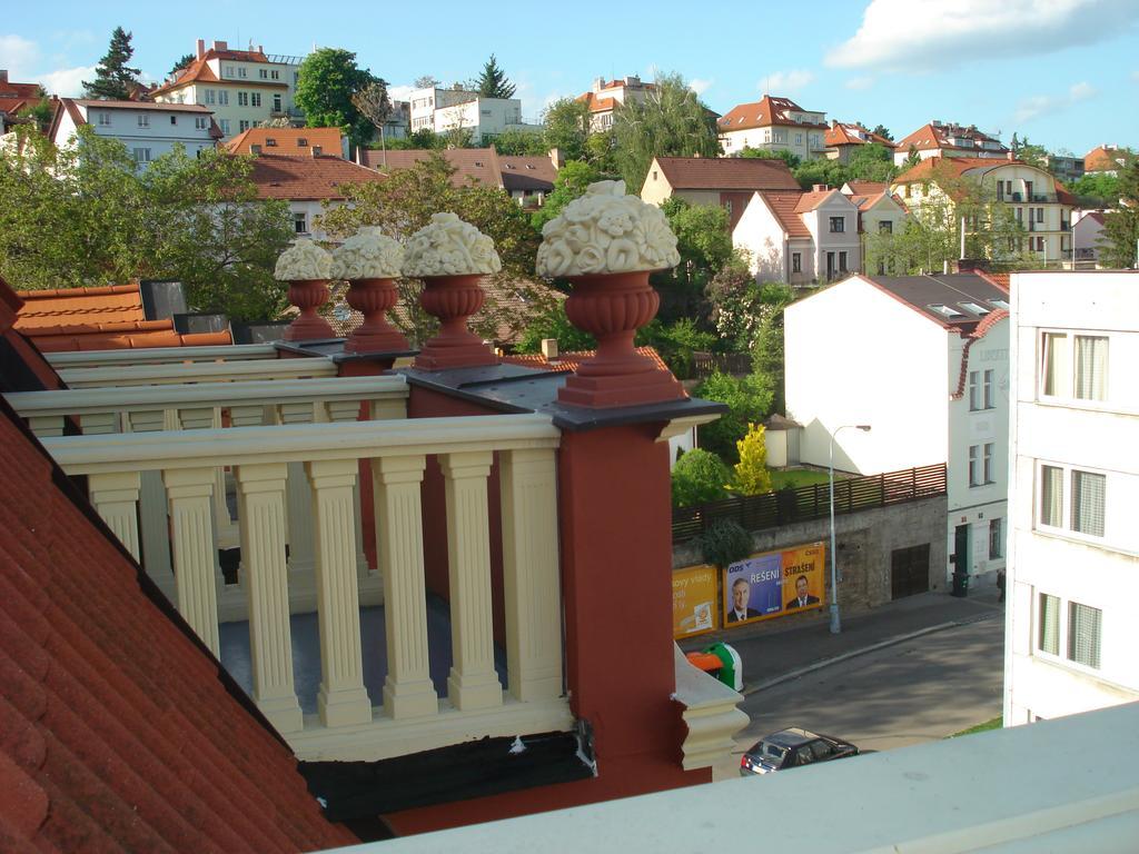 Hotel Hormeda Praga Esterno foto